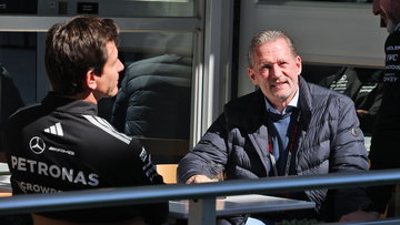 Mekies reageert op onderonsje Jos Verstappen en Wolff