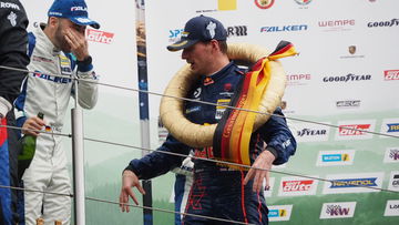 Nieuwe winnaar NLS2-race haalt Verstappen aan: "Een gaaf gevoel!"