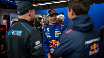 Verstappen laat start 24 uur Nürburgring aan teamgenoot