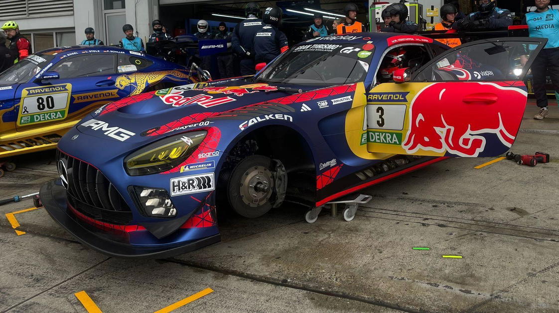 Max Verstappen dips outside top 10 during second Nordschleife qualifying outing