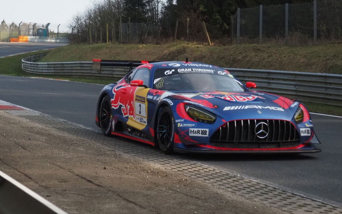 Max Verstappen Storms to Nordschleife Pole