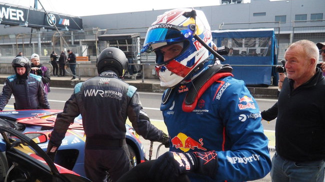 			© RacingNews365
	