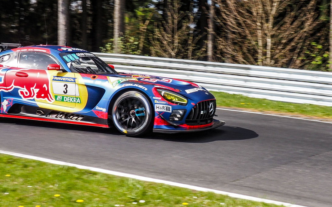 Verstappen's Nürburgring Team Hit with Grid Penalty After Qualifying Collision