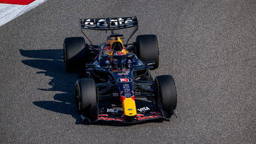 F1 team boss points to Red Bull 'games' during Bahrain testing