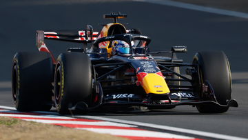 Max Verstappen forced to battle 'fundamental' Red Bull problem
