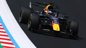 Verstappen moet opnieuw forse achterstand toestaan, Mercedes imponeert