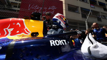 Verstappen furieus na dramatische uitvalbeurt: "Nice, helemaal naar de klote!"