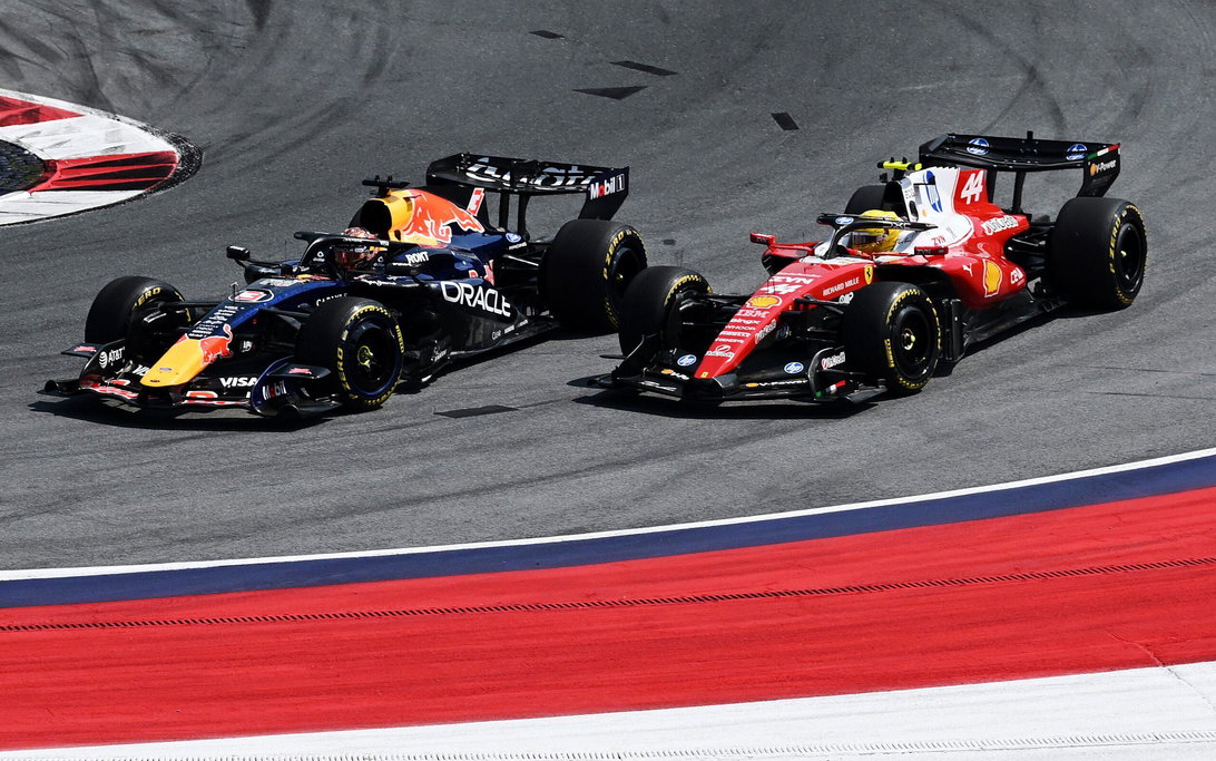 Verstappen Hamilton race Austria