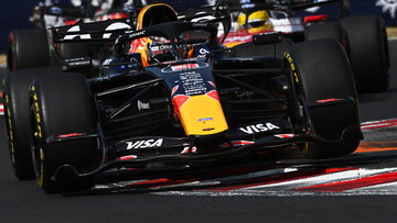 Brundle verklaart problemen Verstappen: "Een onevenredig groot effect"