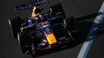 Red Bull neemt petje af voor 'ongelofelijke' Verstappen