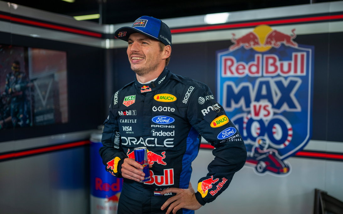 Verstappen in 'Max vs 100'