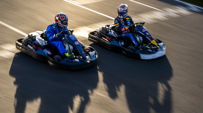 Verstappen in 'Max vs 100'