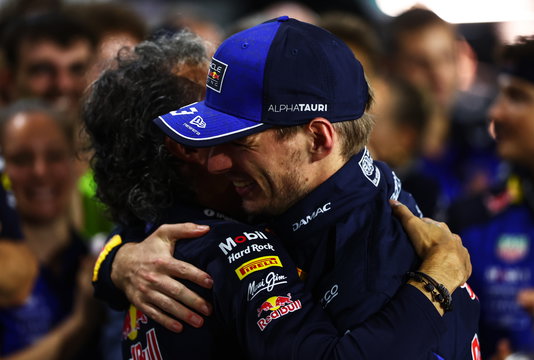 Verstappen win Malaysia
