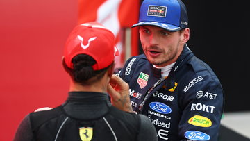 Verstappen op zijn gemak in snelle Red Bull: "Dit is heel bijzonder"