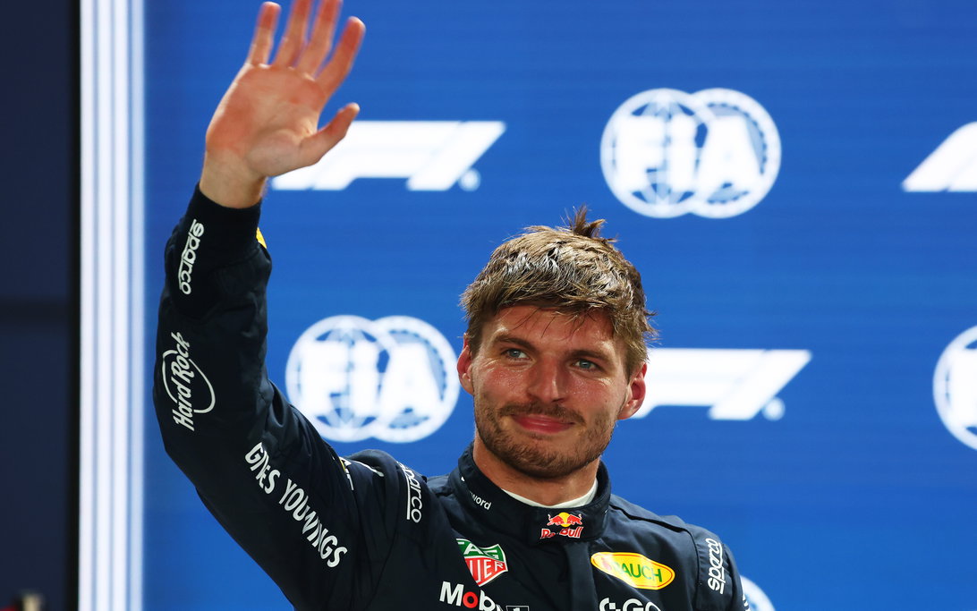 Verstappen pole Singapore