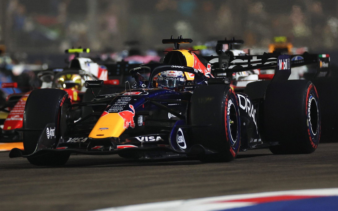 Verstappen race Singapore
