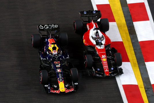 Verstappen Leclerc race Singapore