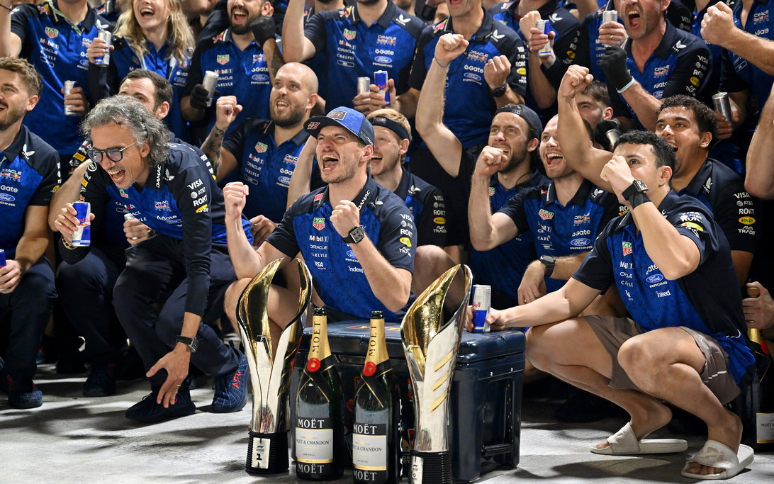 Verstappen Red Bull Singapore win