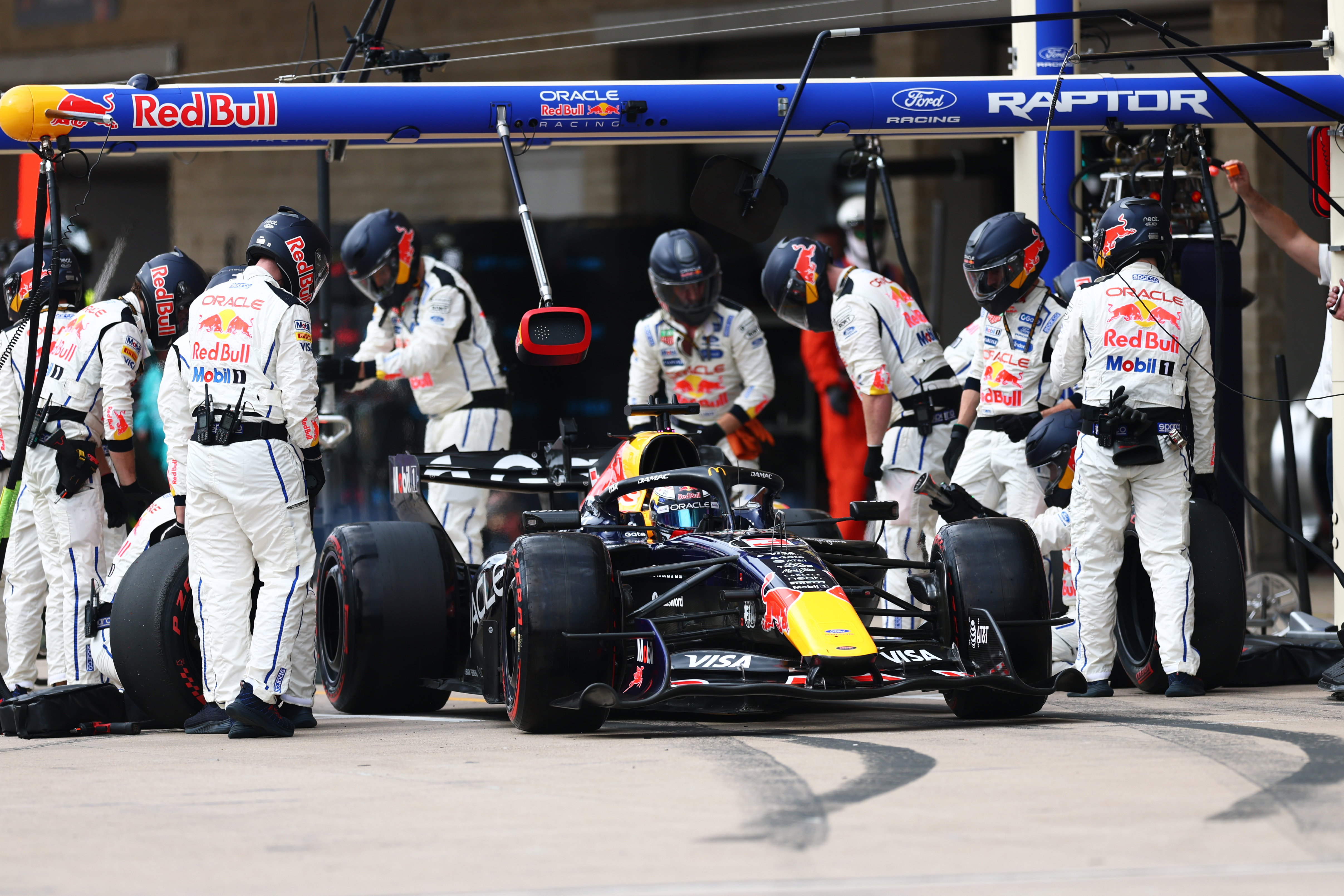 Verstappen Austin pit