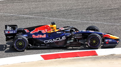 Verstappen test Bahrain day 1