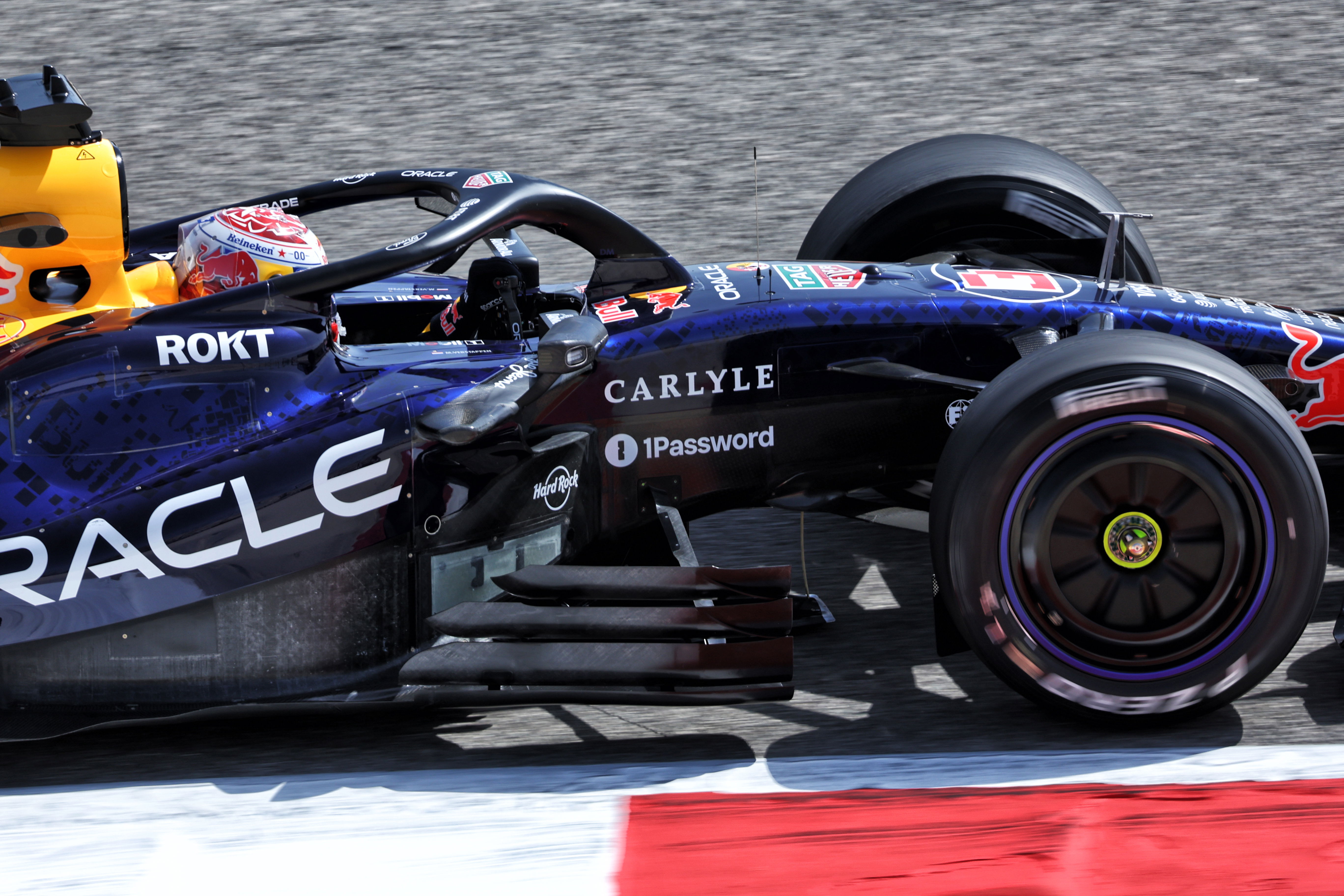 Verstappen test Bahrain day 1