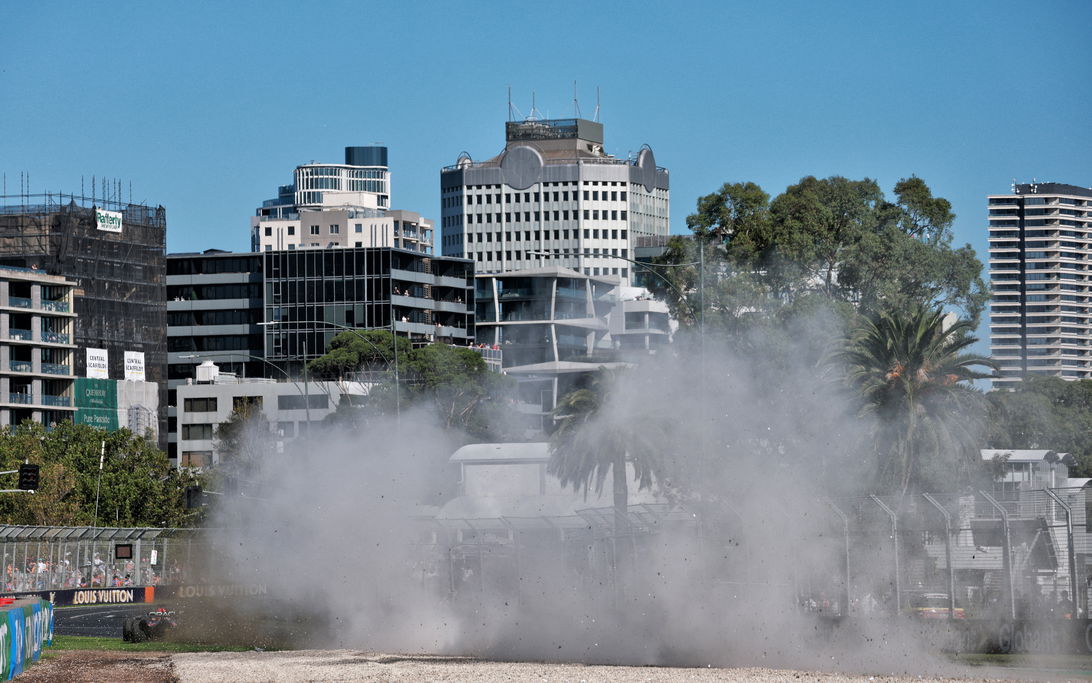 Verstappen off FP2 Australia