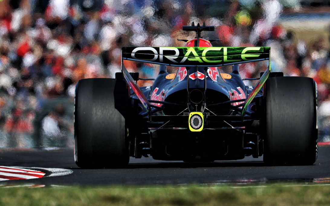 Verstappen Friday Japan