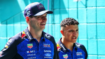 Verstappen wijst op F1-toekomst: "Dat heeft er niets mee te maken"