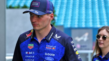 Verstappen antwoordt gevat op vraag over Lambiase: "Dan zou ik een idioot zijn"