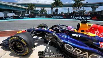 Tevreden Verstappen bedankt Red Bull: "Dit is een enorme verbetering!"