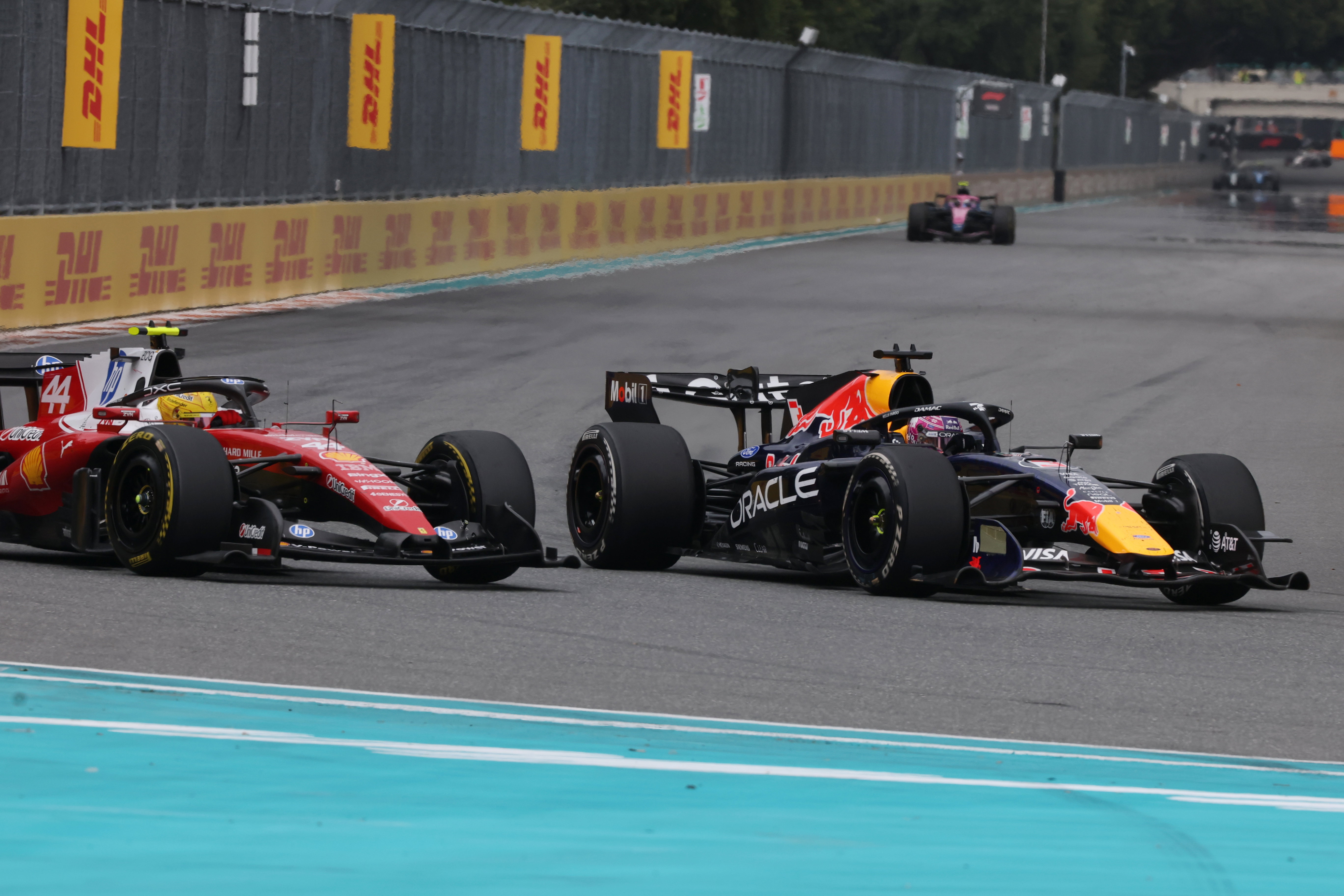 Verstappen Hamilton race Miami