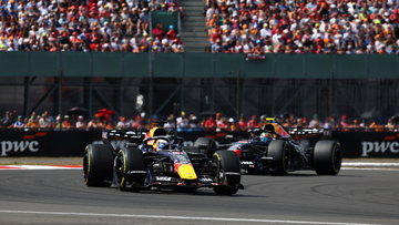 Racing Bulls deelt twijfels over 'leegloop' Red Bull: "Hangen niet per se aan mouwen van Verstappen"