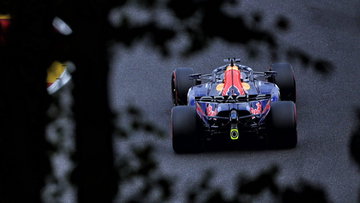 Supersterke Verstappen stormt naar eerste rij in België