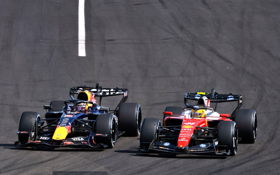Verstappen Hamilton overtake Hungary race