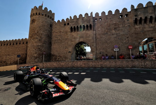 Verstappen FP1 Baku