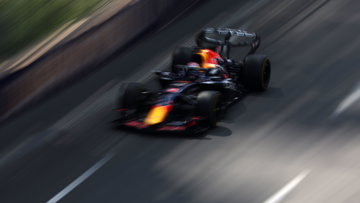 Villeneuve omcirkelt naam Verstappen: "Op het randje"