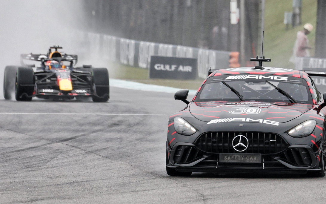 Verstappen Sepang wet