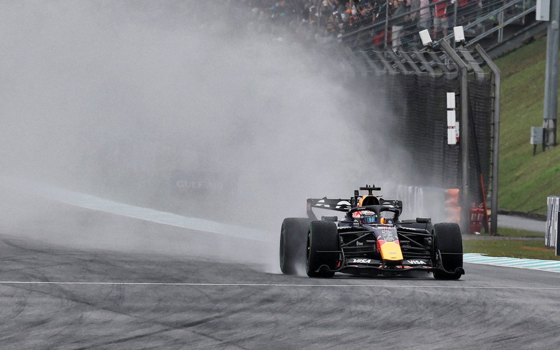 Verstappen Malaysia race rain