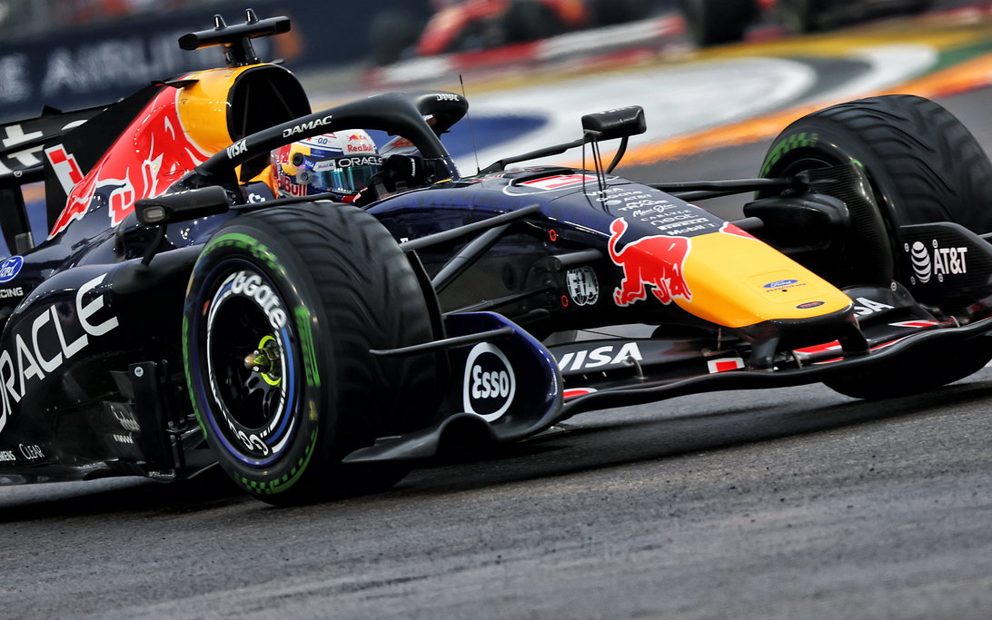 Verstappen sprint Singapore wet
