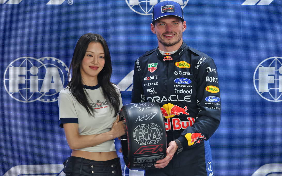 Verstappen pole Singapore