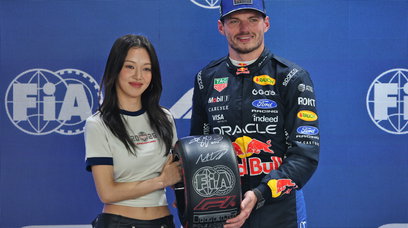 Verstappen pole Singapore