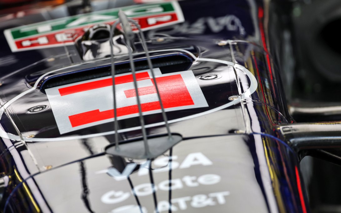 Verstappen test Bahrain day 1