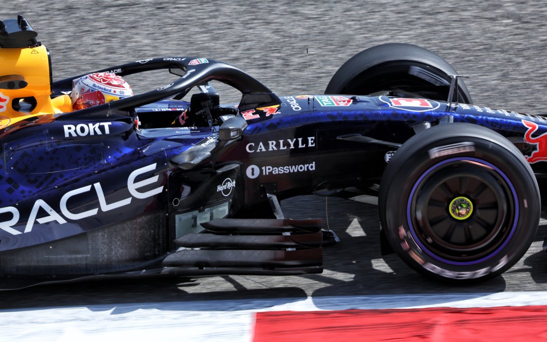 Verstappen test Bahrain day 1