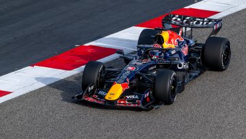 Problemen verstoren tweede testdag Red Bull in Bahrein