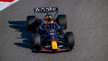 F1 team boss points to Red Bull 'games' during Bahrain testing