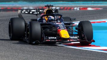 Onverstoorbare Verstappen en Red Bull doen stof opwaaien in Bahrein