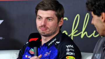 Verstappen wijst McLaren terecht: "Dat kan je ook eerder bekijken!"