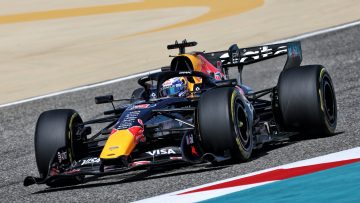 Verstappen en Red Bull maken indruk, Ferrari vol in de schijnwerpers