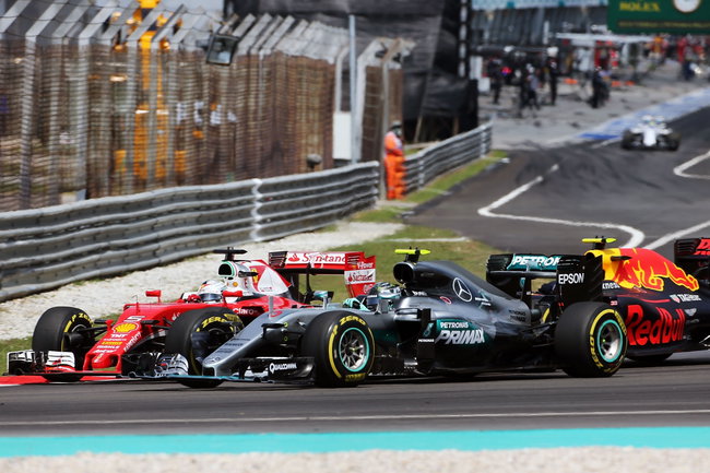 Motor Racing - Formula One World Championship - Malaysian Grand Prix - Race Day - Sepang, Malaysia
