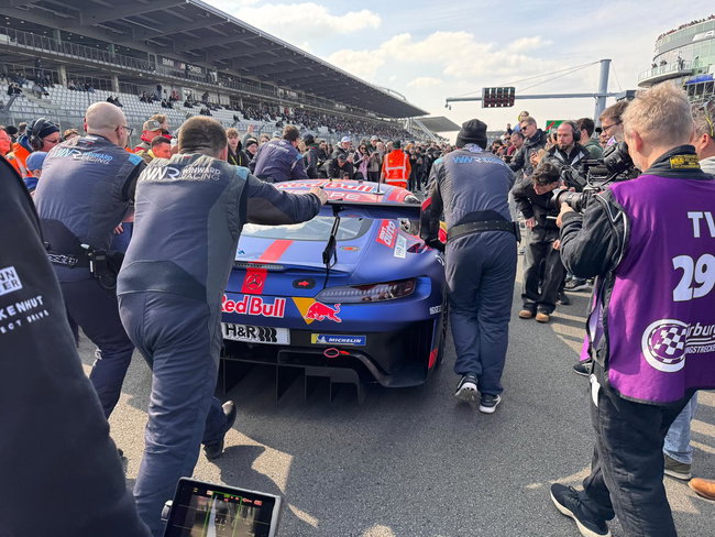 © RacingNews365